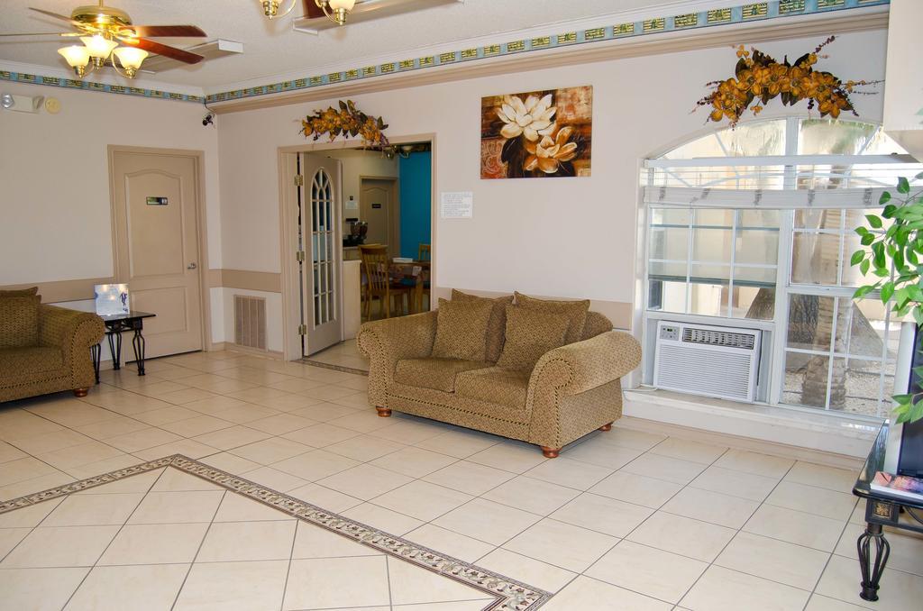 Texas Inn And Suites City Center At University Dr. Edinburg Extérieur photo