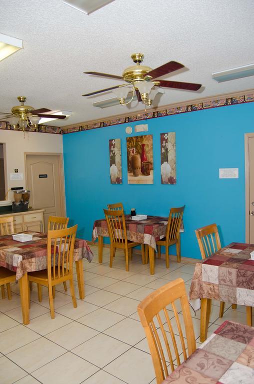Texas Inn And Suites City Center At University Dr. Edinburg Extérieur photo
