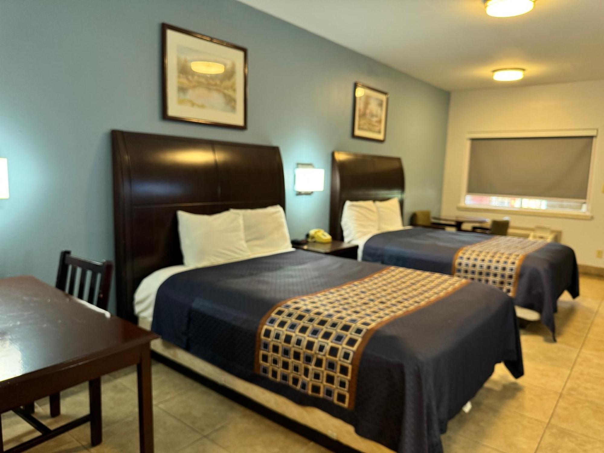 Texas Inn And Suites City Center At University Dr. Edinburg Extérieur photo