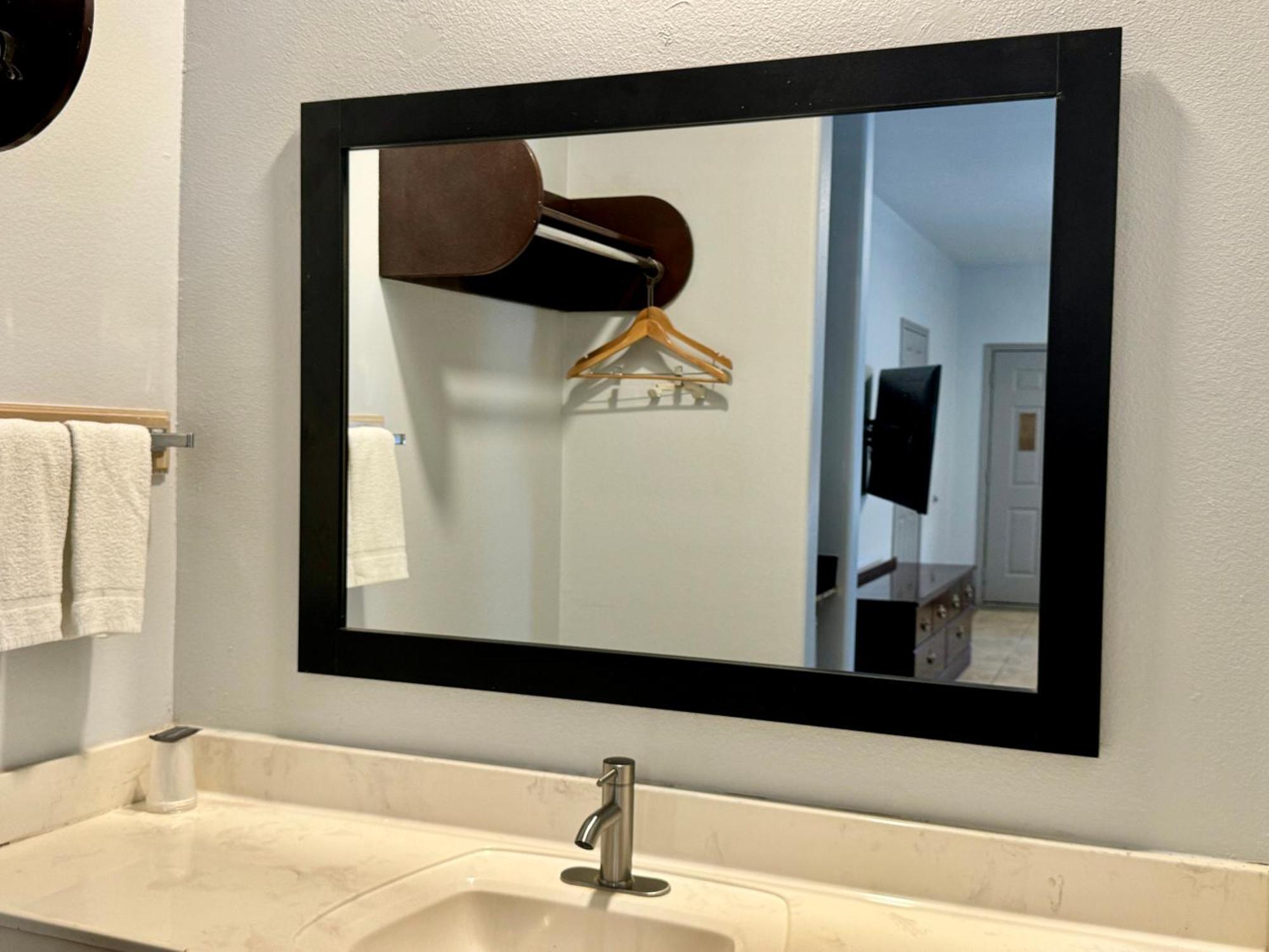 Texas Inn And Suites City Center At University Dr. Edinburg Extérieur photo