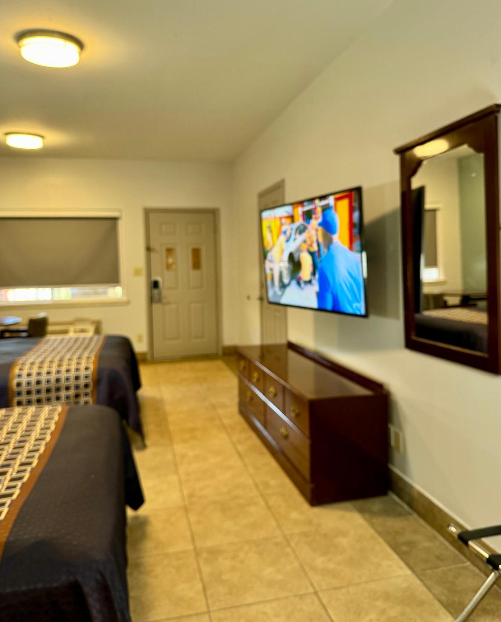 Texas Inn And Suites City Center At University Dr. Edinburg Extérieur photo