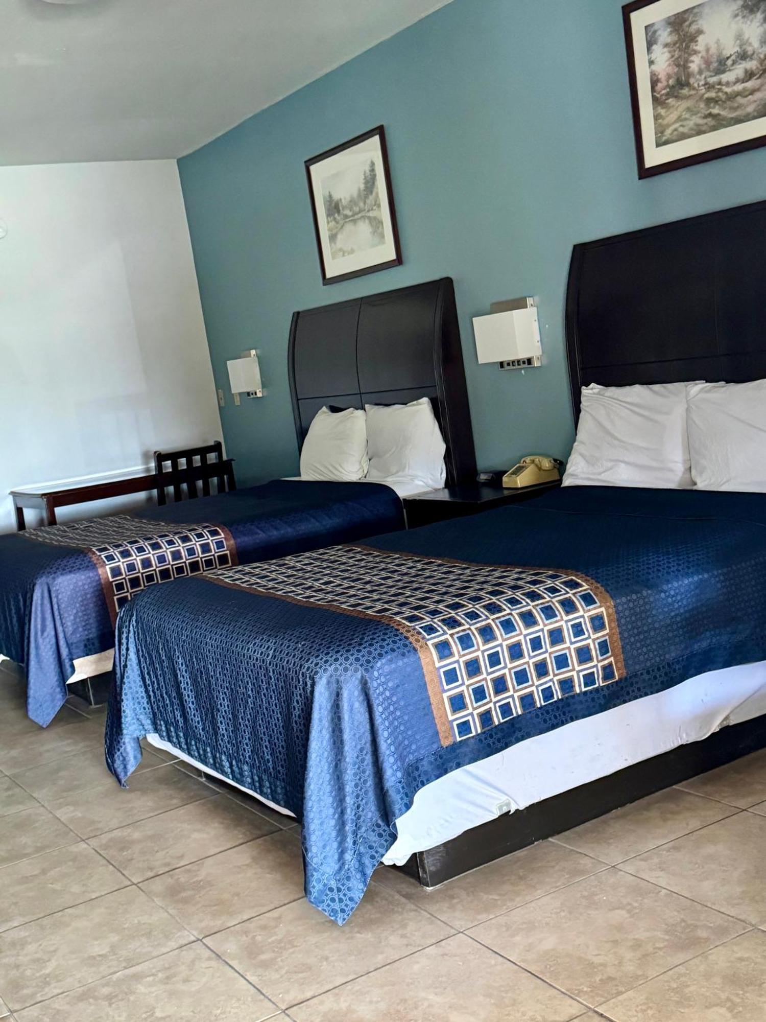 Texas Inn And Suites City Center At University Dr. Edinburg Extérieur photo