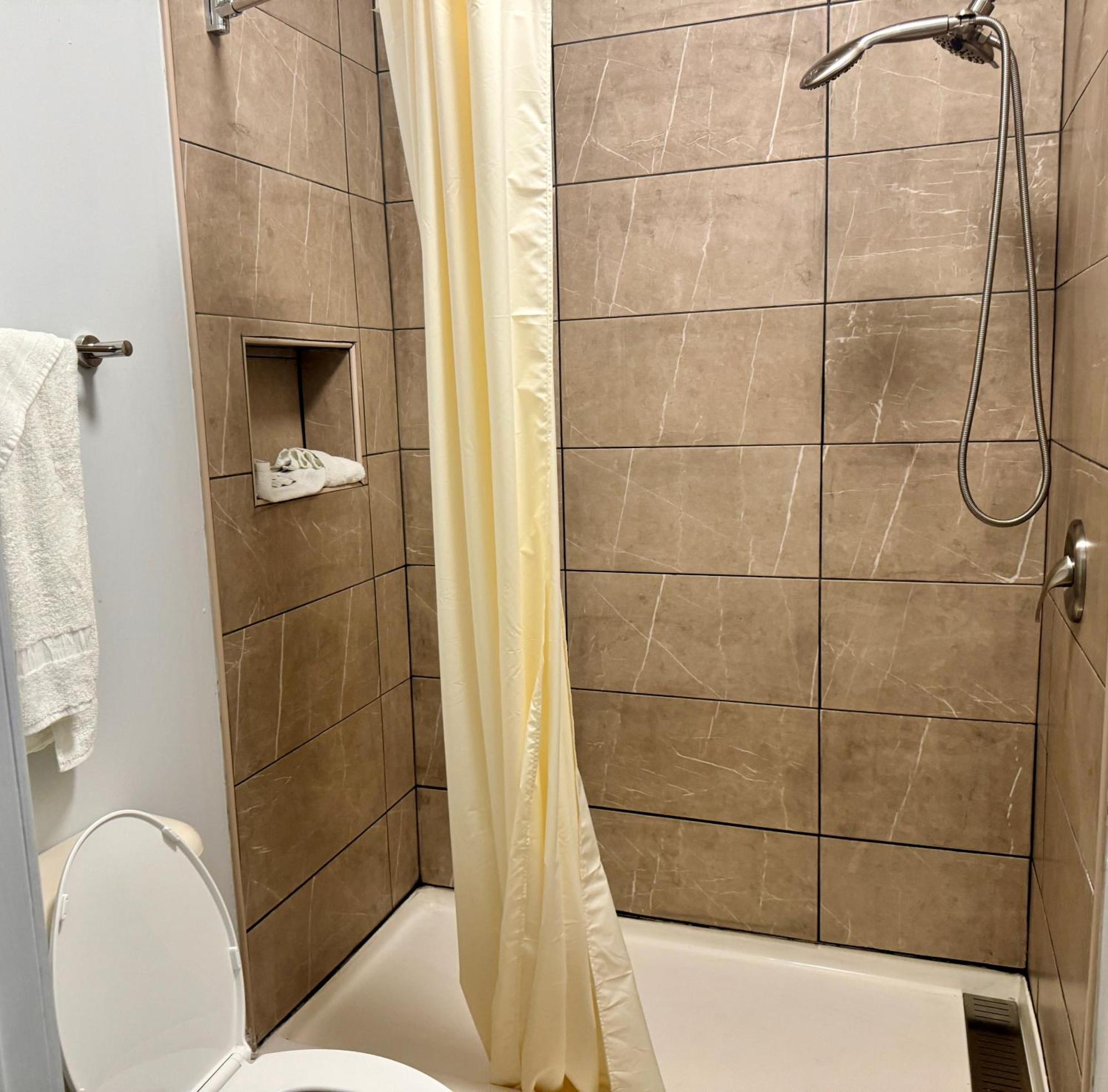 Texas Inn And Suites City Center At University Dr. Edinburg Extérieur photo