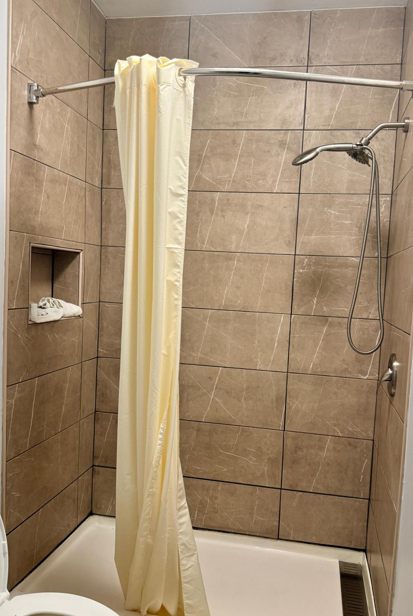 Texas Inn And Suites City Center At University Dr. Edinburg Extérieur photo