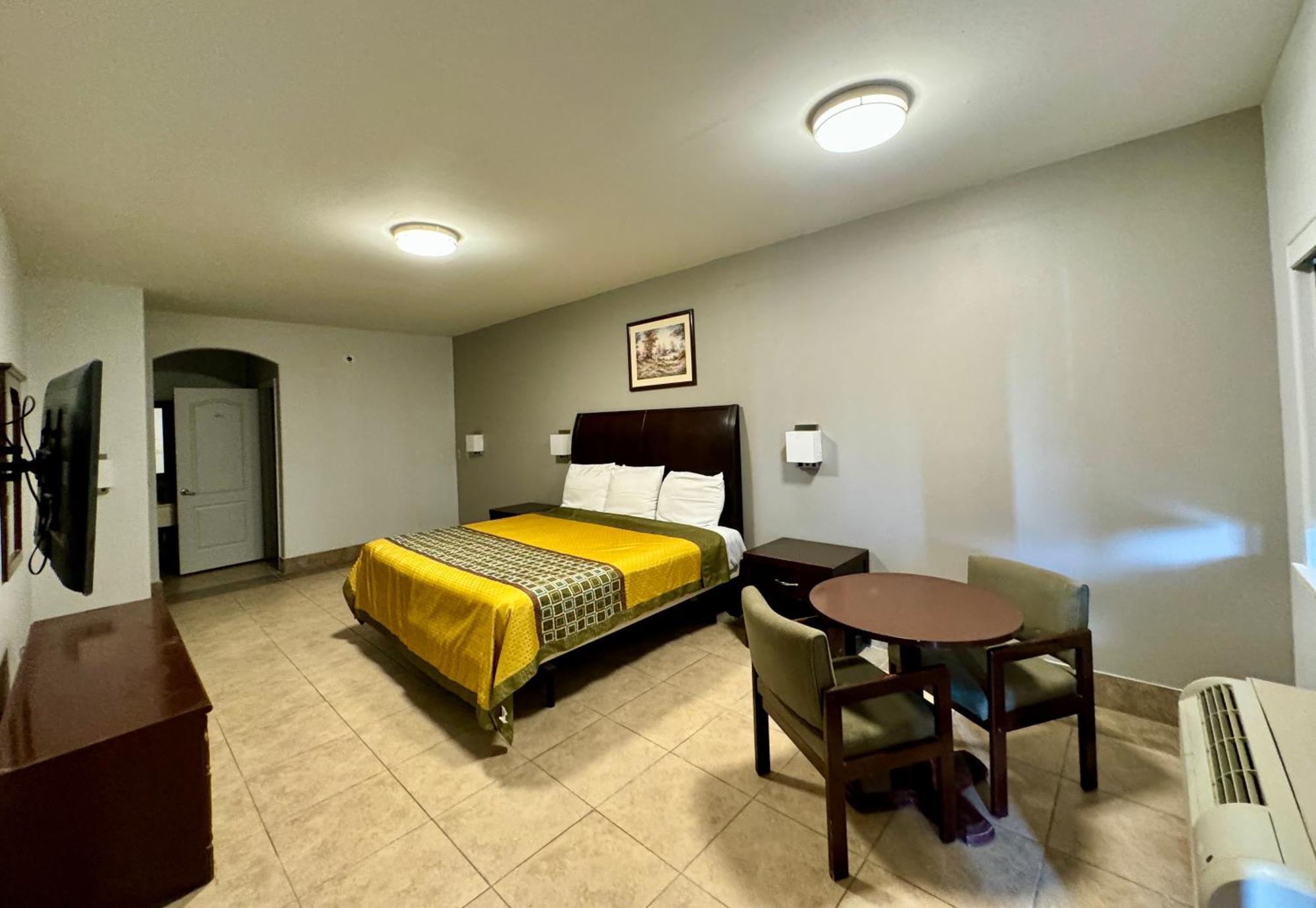 Texas Inn And Suites City Center At University Dr. Edinburg Extérieur photo