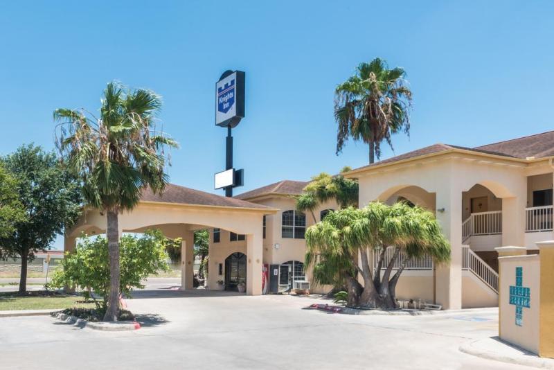Texas Inn And Suites City Center At University Dr. Edinburg Extérieur photo