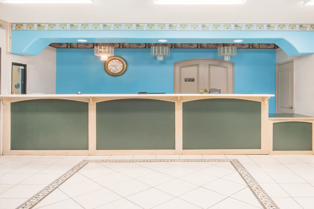Texas Inn And Suites City Center At University Dr. Edinburg Extérieur photo